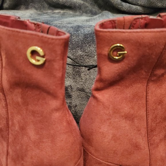 Brand New Guess Suede Boots - Size 7.5 - Picture 3 of 4